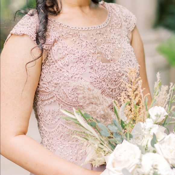 MARSONI Scalloped Lace & Chiffon A-Line Gown - Picture 3 of 4